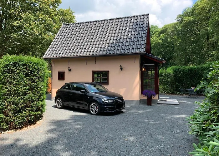 Romantisch Gastenverblijf 'Het Vogelhuisje'